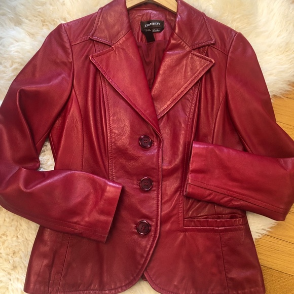 Red leather jacquet - Picture 2 of 6